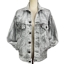 Load image into Gallery viewer, 1980s Levis Gray Acid Washed Denim Jacket Size Small 
