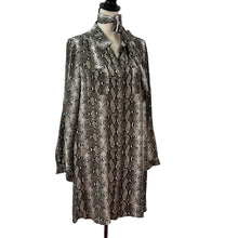 Load image into Gallery viewer, Diane Von Furstenberg 100% Silk Snake Print Dress Size 10 
