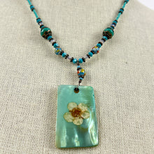 Load image into Gallery viewer, Turquoise Beaded Floral Pendant Necklace 19&quot;
