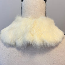 Load image into Gallery viewer, 1950s Vintage Ivory Fur Choker Neck Collar Novelty Necklace
