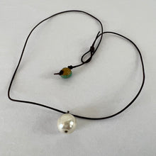 Load image into Gallery viewer, Vintage Leather Strap Pearl Necklace

