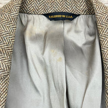 Load image into Gallery viewer, Vintage Pure Virgin Wool Herringbone Tweed Sport Coat Size XL
