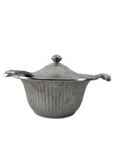Load image into Gallery viewer, Wilton Armetale Flutes Pearls Soup Tureen with Lid Round 
