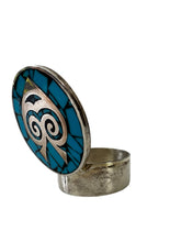 Load image into Gallery viewer, Turquoise 925 Silver Pill Vintage Snuff Box
