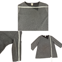 Load image into Gallery viewer, Chico&#39;s Asymmetrical Tunic Top 3/4 Sleeve Size 2
