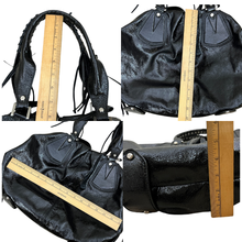 Load image into Gallery viewer, Francesco Biasia Y2K Black Patent Leather Shoulder Bag
