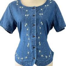 Load image into Gallery viewer,  Casey &amp; Max Embroidered Flowers Denim Short Sleeve Shirt Size Medium 
