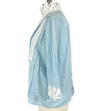 Load image into Gallery viewer, POL Light Blue Cotton Peasant Top Size Small
