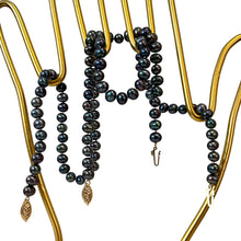 Load image into Gallery viewer, Round Freshwater Fresh Water Pearls Dyed Blue Necklace Set
