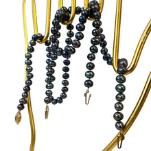 Load image into Gallery viewer, Round Freshwater Fresh Water Pearls Dyed Blue Necklace Set
