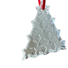 Load image into Gallery viewer, Baccarrat 2010 Noel Crystal Christmas Tree Ornament W/ Box
