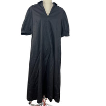 Load image into Gallery viewer, Chico&#39;s Black Short Sleeves Midi Dress with Pockets Size 1
