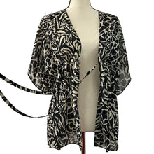 Load image into Gallery viewer, Bisou Bisou Beach Cover Up Leopard Print Mid Length Robe Size Large
