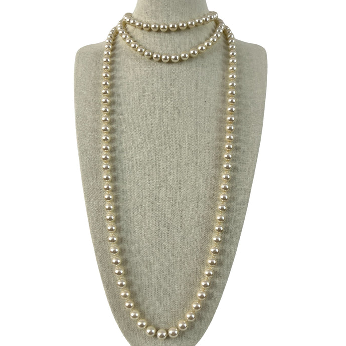 Vintage Knotted Pearl Necklace 70