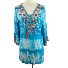 Load image into Gallery viewer, Soft Surroundings Beverly Blue Tie Dye Beaded 3/4 Sleeve Tunic Top Size M
