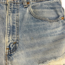 Load image into Gallery viewer, Vintage Levis Cutoffs 100% Cotton Size 30
