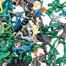 Load image into Gallery viewer, Toy Soldiers Lot
