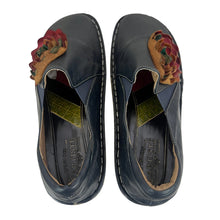 Load image into Gallery viewer, L&#39;Artiste Emilia Leather Loafer Size 9.5
