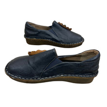 Load image into Gallery viewer, L&#39;Artiste Emilia Leather Loafer Size 9.5
