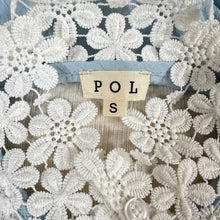 Load image into Gallery viewer, POL Light Blue Cotton Peasant Top Size Small
