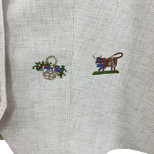 Load image into Gallery viewer, VTG Vest with Embroidery Accent Size Large
