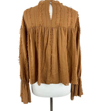 Load image into Gallery viewer, 100% Cotton Tan Peasant Top Size Medium
