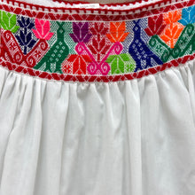 Load image into Gallery viewer, 100% Cotton White Embroidered Floral Peasant Top Size Small
