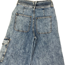 Load image into Gallery viewer, Veronica Beard High Rise Wide Leg Jeans Size 24

