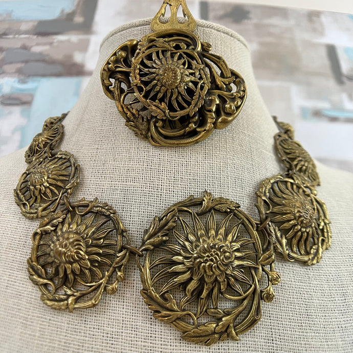 Victorian Floral Medallion Disk Link Necklace and Coat Clip Set