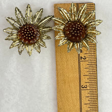 Load image into Gallery viewer, Sarah Coventry Sunflower Clip On Earrings
