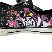 Load image into Gallery viewer, Y2K Ed Hardy Skull Sneakers Size 8
