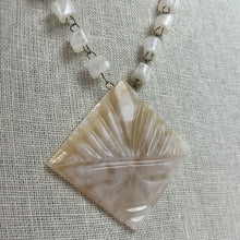 Load image into Gallery viewer, Vintage Lace Agate Necklace 25.5&quot;
