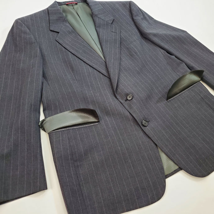 Hart Schaffner Marx Men’s Gray Striped Virgin Wool Suit Size 42R Pants W38