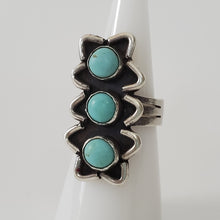 Load image into Gallery viewer, Vintage Native American Turquoise Ring 925 Silver Size 5.5
