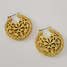 Load image into Gallery viewer, Boho Gold Tone Hoop Earrings 1&quot;
