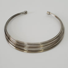 Load image into Gallery viewer, Vintage 70s Mod Choker Silver Tone Banded Wire 13.5&quot;
