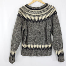 Load image into Gallery viewer, Fair Isle Shetland Wool Knit Pullover Sweater Size Large
