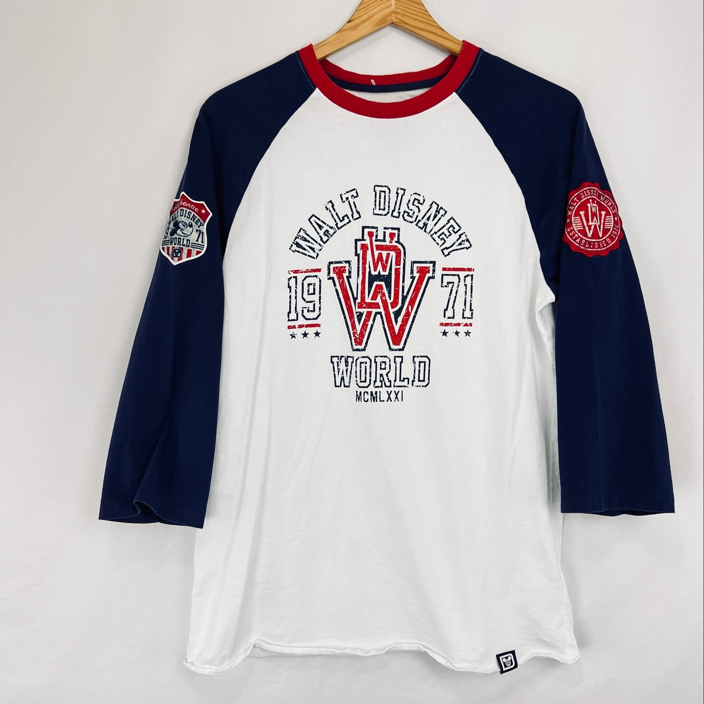 Walt Disney World Baseball Shirt Long Sleeve Size Small Chest 37.5
