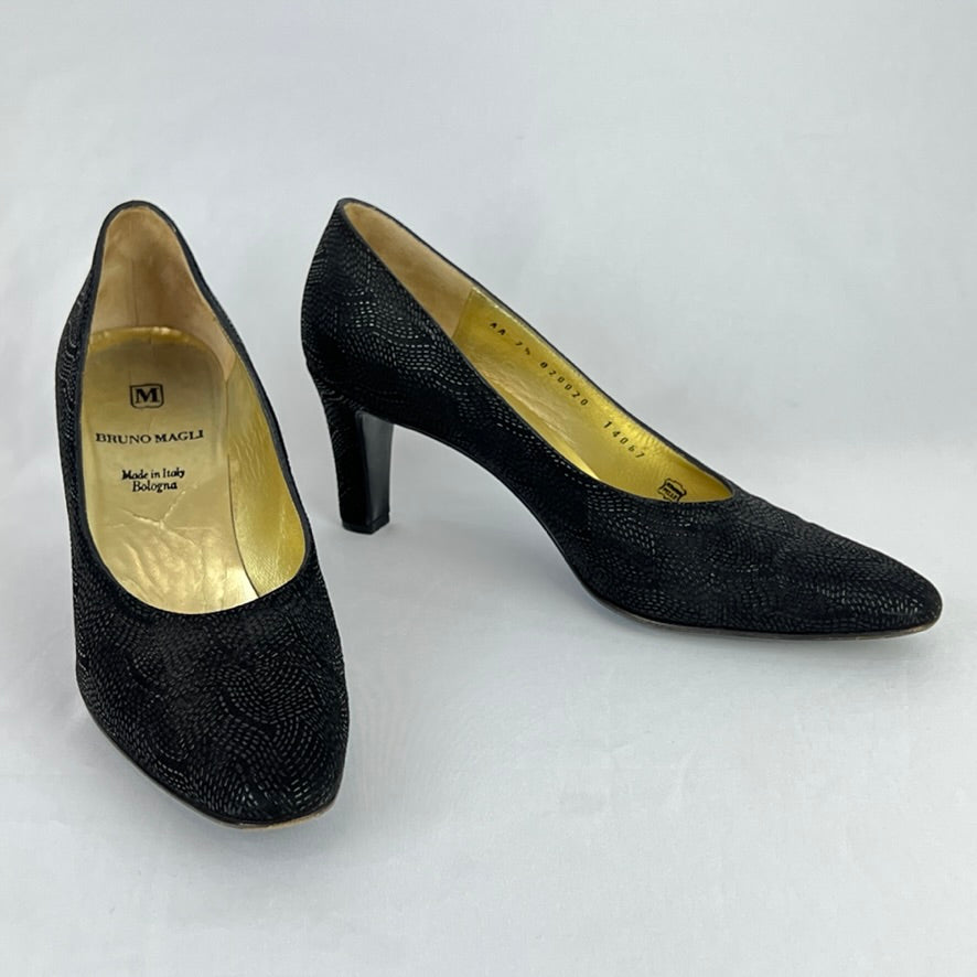 Bruno Magli Black Pumps Size 7.5 AA Narrow Made in Italy