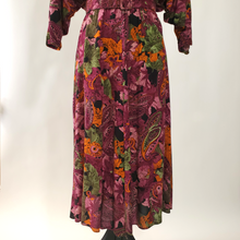 Load image into Gallery viewer, Vintage 80&#39;s Pellini Belted Midi Boho Dress Dolman Sleeves w Pockets Size 9/10
