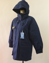 Load image into Gallery viewer, Eddie Bauer Snowline Goose Down Hooded Parka Size Petite Small
