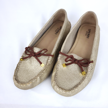 Load image into Gallery viewer, Sperry Katherine Leather Driving Loafer Size 6.5
