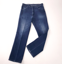 Load image into Gallery viewer, Vintage Wrangler Elite Straight Leg Creased Denim Jeans 34 x 42.5
