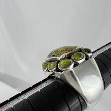 Load image into Gallery viewer, Vintage Chunky Boho Ring Green Stones Size 6.5
