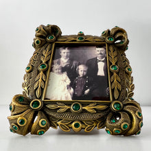 Load image into Gallery viewer, Edgar Berebi Limited Edition Miniature Portrait Frame &amp; Screwdriver
