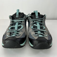 Load image into Gallery viewer, Merrell Low Top Hiking Shoes Size 8
