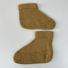 Load image into Gallery viewer, Vintage 70s Brown Crochet Knit House Slippers
