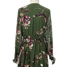 Load image into Gallery viewer, Taylor Floral Print V-Neck Dress Green Size 12
