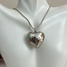 Load image into Gallery viewer, Vintage Hammered Silver Puffy Heart Pendant
