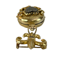Load image into Gallery viewer, Coro Pegasus Heart Locket 4 Photo Brooch
